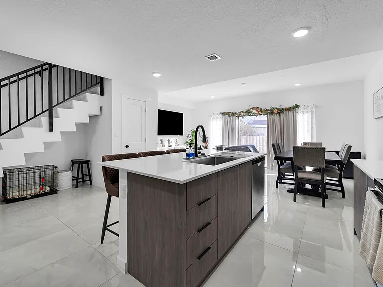 415 NW 13th Ct — Photo 19