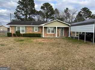 50 Hickory St, Metter, GA 30439