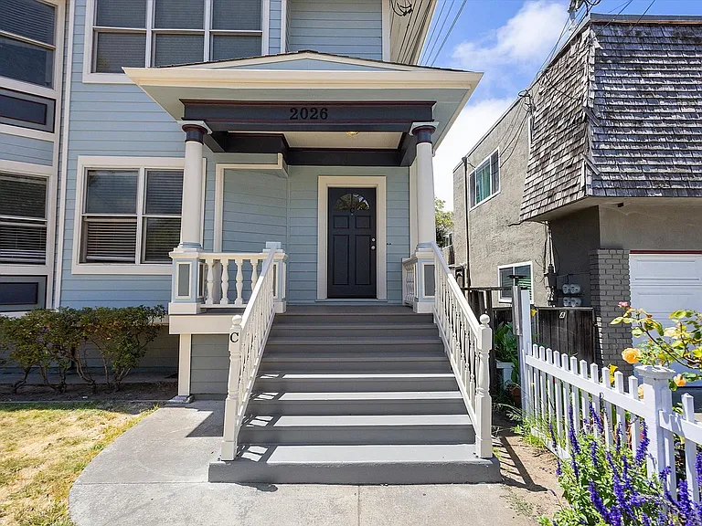 2026 San Antonio Ave #C — Photo 3