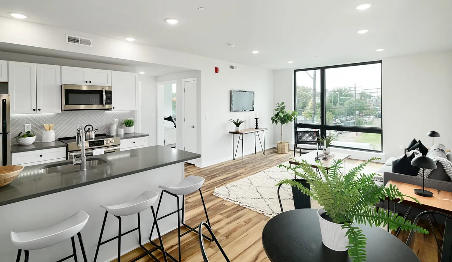 171 W. Berks St. — Photo 3