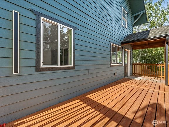 2nd image of 132 Drumheller Street