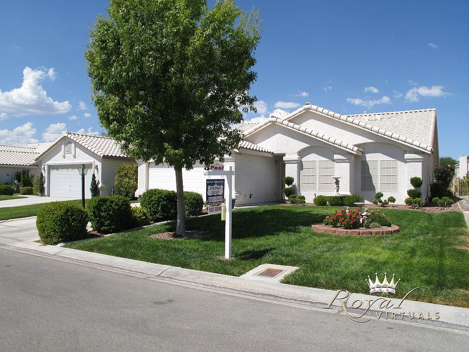Stunning Single Story in Gaurd Gated Los Prados