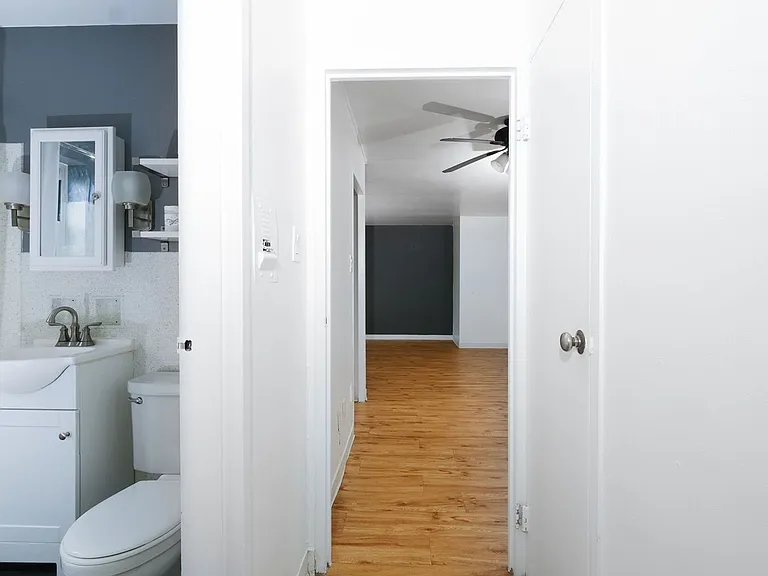 5426 Fifth Avenue — Photo 117