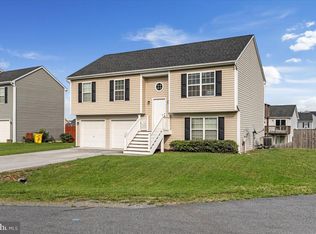 24 Gibson Rd, Inwood, WV 25428