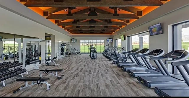 Skye Pointe gym