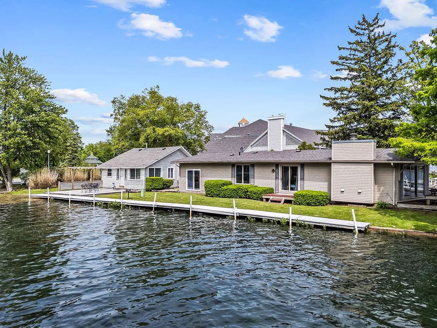 Winter Getaway at Lake Wawasee - 3 Br Ranch style home near Oakwood! — Photo 2