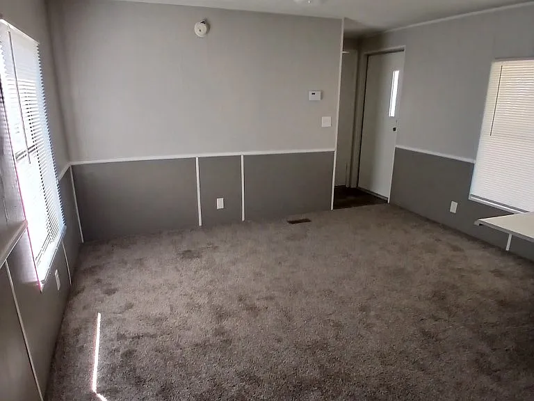 320 Mesquite Ln #20A — Photo 2