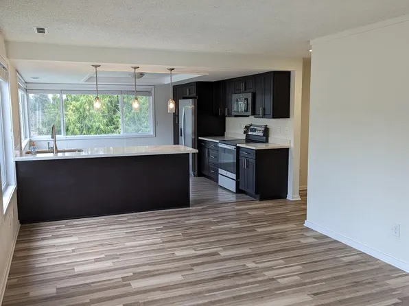 15620 NE Woodinville Duvall Pl Unit 2, Woodinville, WA 98072