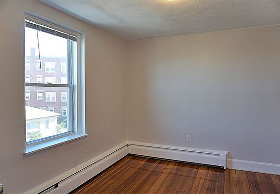 5th image of 260 Washington St APT 37