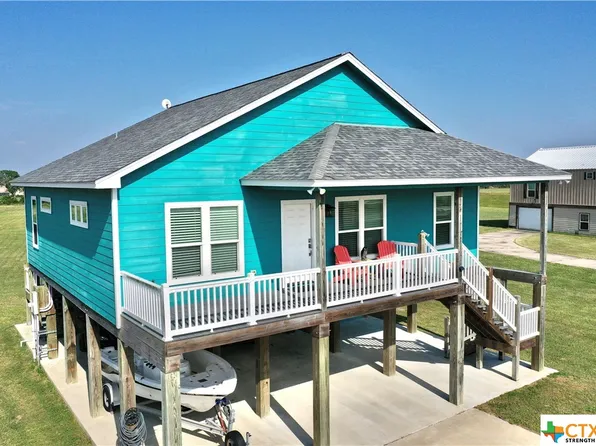 165 Turtle Bay Cove Dr, Palacios, TX 77465