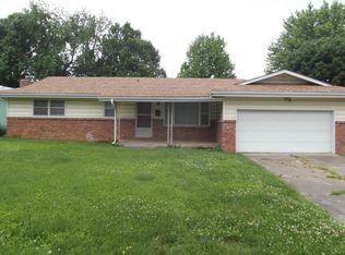 817 S Luster Ave, Springfield, MO 65802