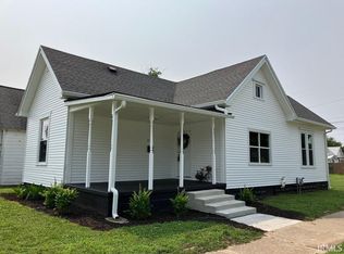922 N 12th St, Vincennes, IN
