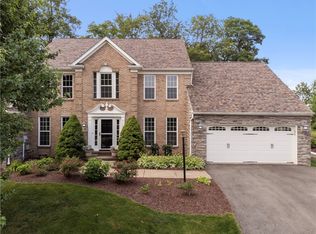 1742 Scarlett Dr, Pittsburgh, PA
