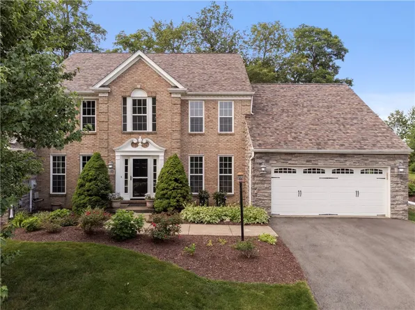 1742 Scarlett Dr, Pittsburgh, PA 15241