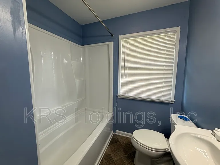 105 Janet Dr — Photo 8