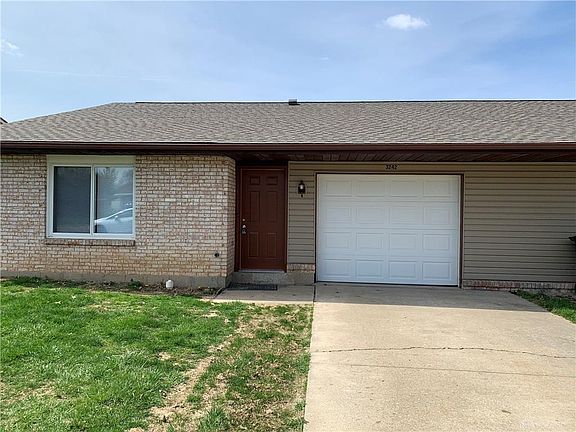 3rd image of 3240 Honeysuckle Dr #3242