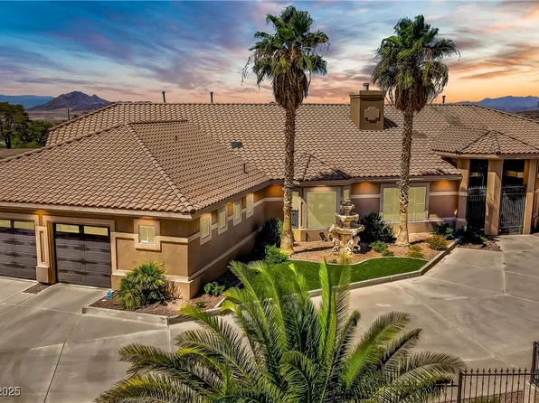 402 E Country Club Dr, Henderson, NV 89015