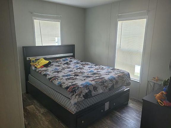 5th image of 1400 Banana Rd #28