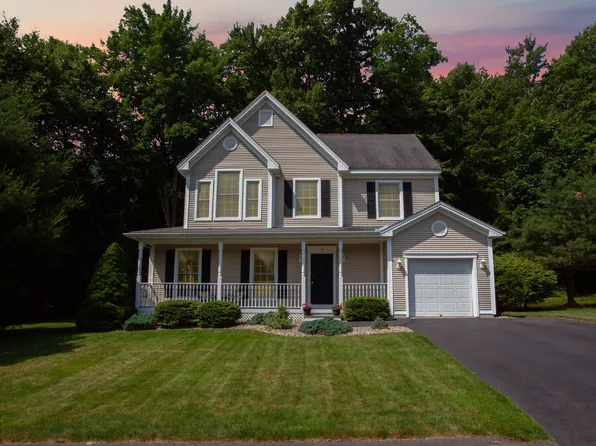 41 Village Lane, Canton, CT 06019