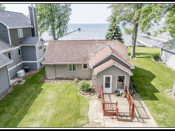 W7059 Firelane #3, Menasha, WI 54952