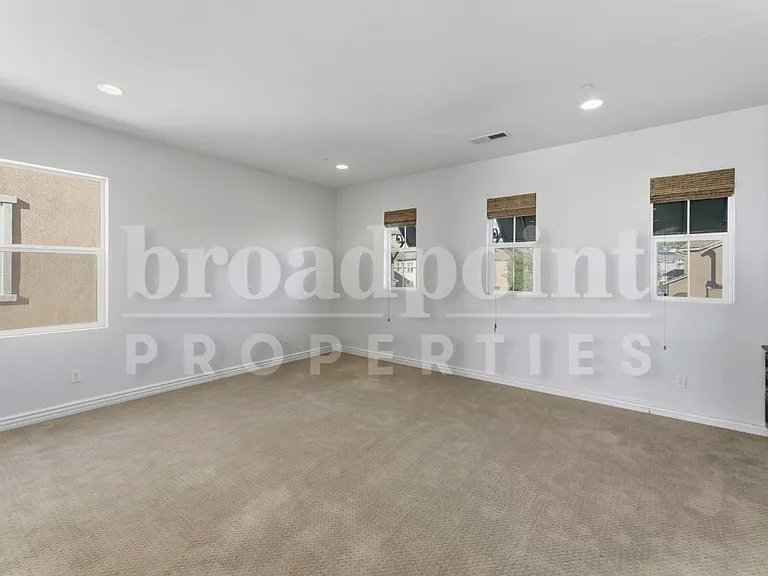 1672 N Las Flores Dr — Photo 27