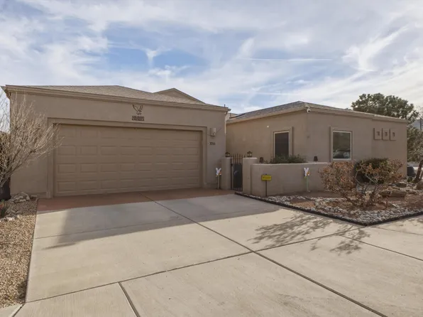 2711 Crimson Clover St SW, Los Lunas, NM 87031