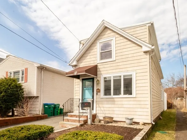 44 Paris St, Medford, MA 02155