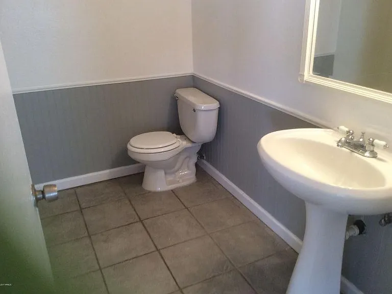 2694 E Oakleaf Dr — Photo 10