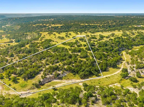 2915 Spring Xing, Junction, TX 76849