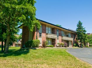 12522 Postgrove Dr, Saint Louis, MO 63146