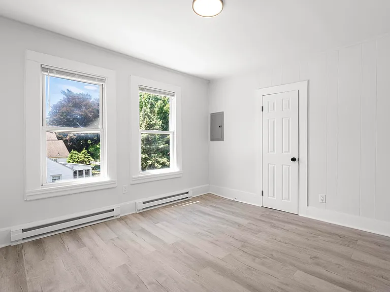 146 Hobart St #3 — Photo 18