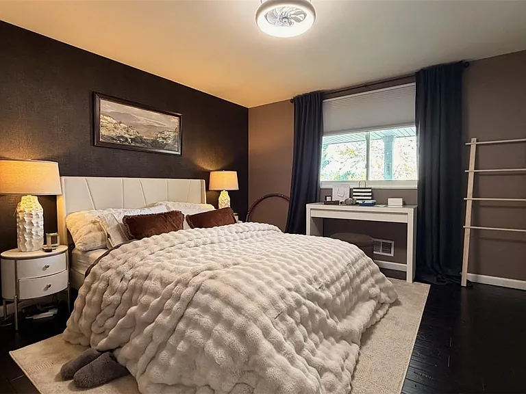 10921 Hermosa Ct — Photo 8