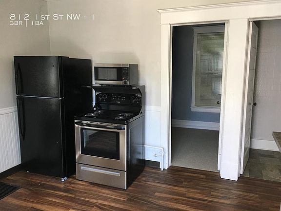 4th image of 812 1st St NW #1