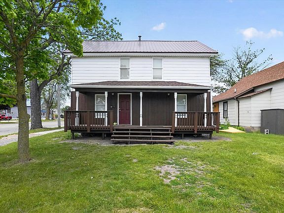 3rd image of 301 Gratiot Ave
