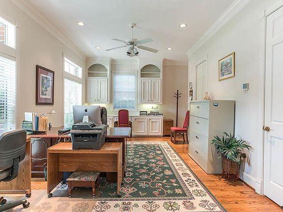 4th image of 3814 Grennoch Ln