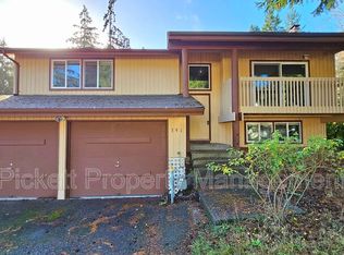391 NW Mosher Canyon Rd, Bremerton, WA 98311
