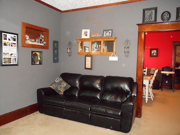 2nd image of 724 Lincoln Ave