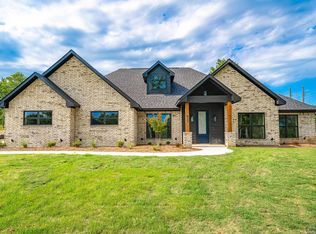 415 Clara Ln, Kilgore, TX 75662