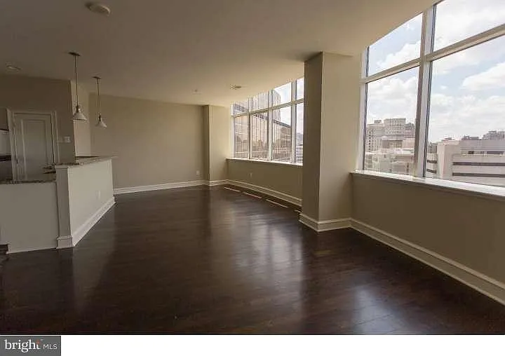201 N 8th St #1-109 — Photo 12