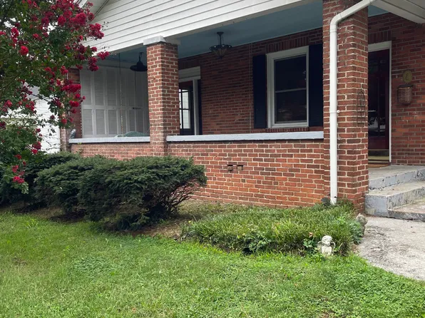 1016 Carolina Ave, Bristol, TN 37620