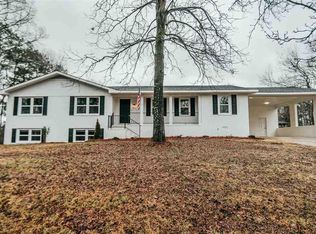 3923 Lyndale Dr NW, Fort Payne, AL 35968