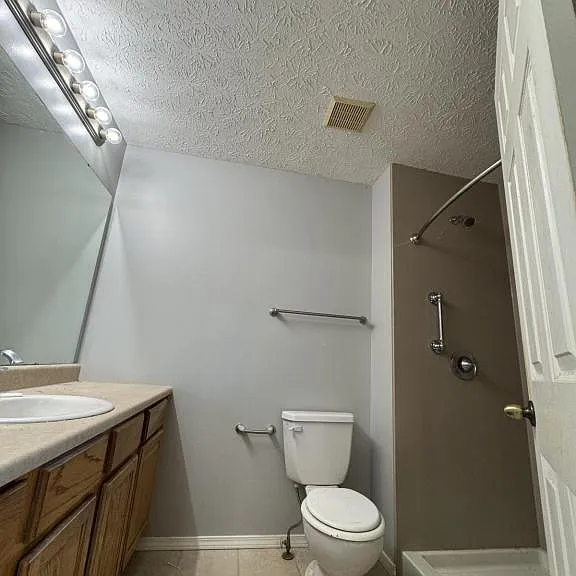 5709 N 12th Ave — Photo 16