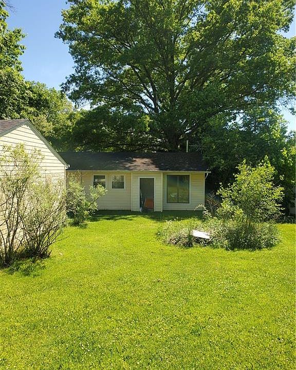 1st image of 12815 Cherry Ln