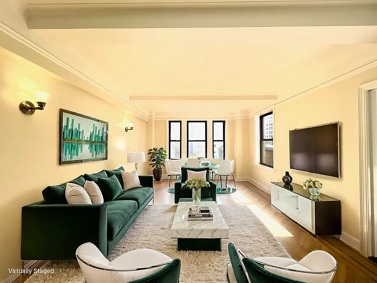 210 E 68th St #8L — Photo 1