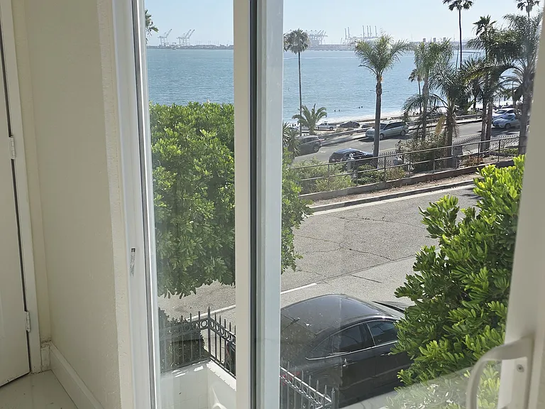2230 E Ocean Blvd #7 — Photo 18