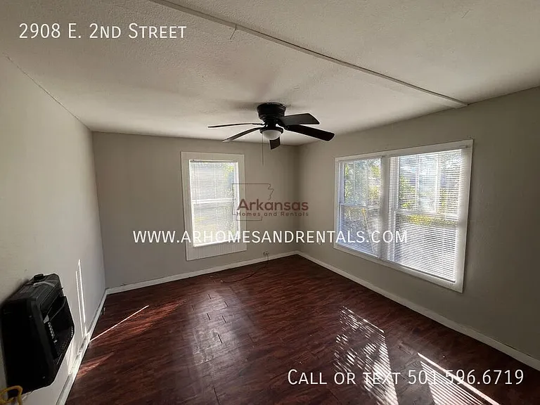 2908 E 2nd St — Photo 7