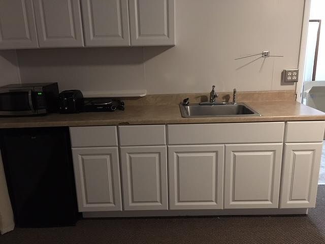 Brand New Kitchenetts
