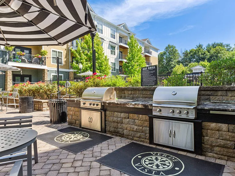 Verde Vista, Asheville, NC, Grills