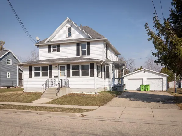 414 Grove STREET, Mayville, WI 53050