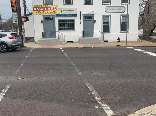 1239 W Broad St, Quakertown, PA 18951